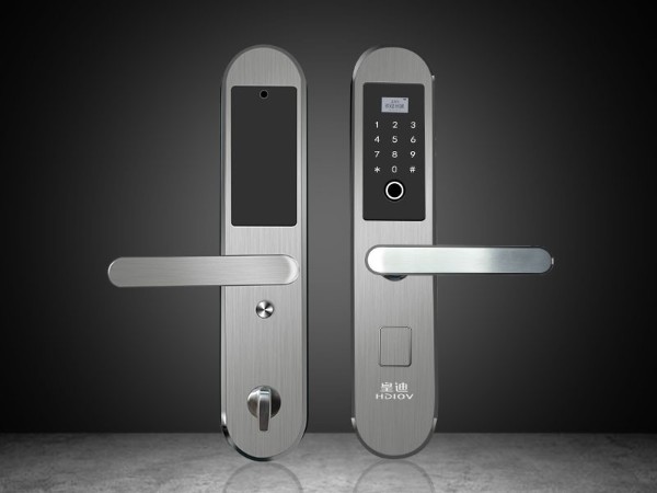 從合金材質(zhì)到不銹鋼材質(zhì)：智能鎖的蛻變?yōu)橹悄苕i廠家指明了新方向